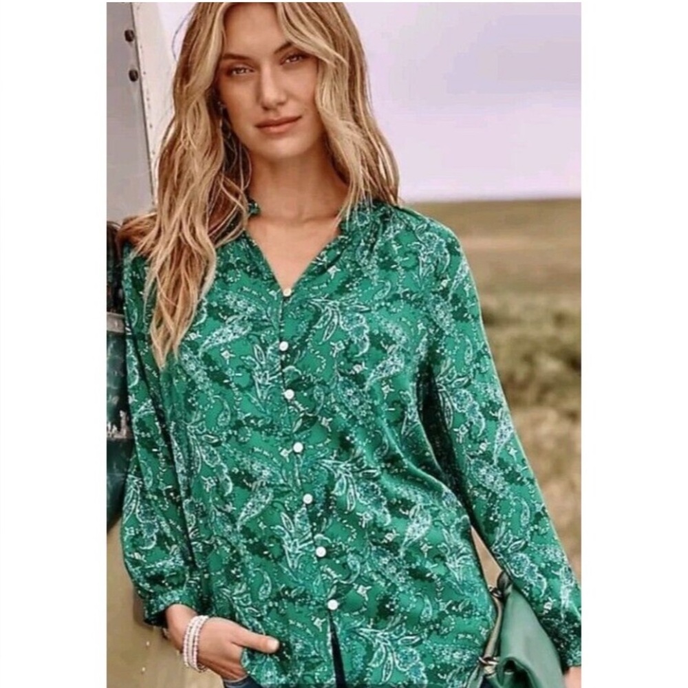 J. Jill long sleeve green satin ruffled paisley blouse, Small